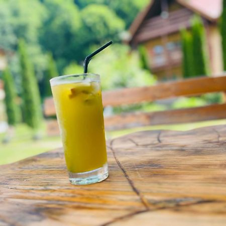 Pensiunea La Padure Cheia, Prahova Hotel Maneciu Bagian luar foto