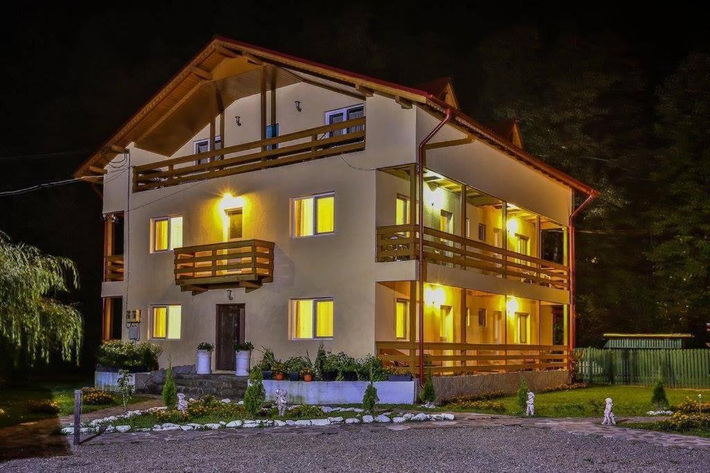 Pensiunea La Padure Cheia, Prahova Hotel Maneciu Bagian luar foto