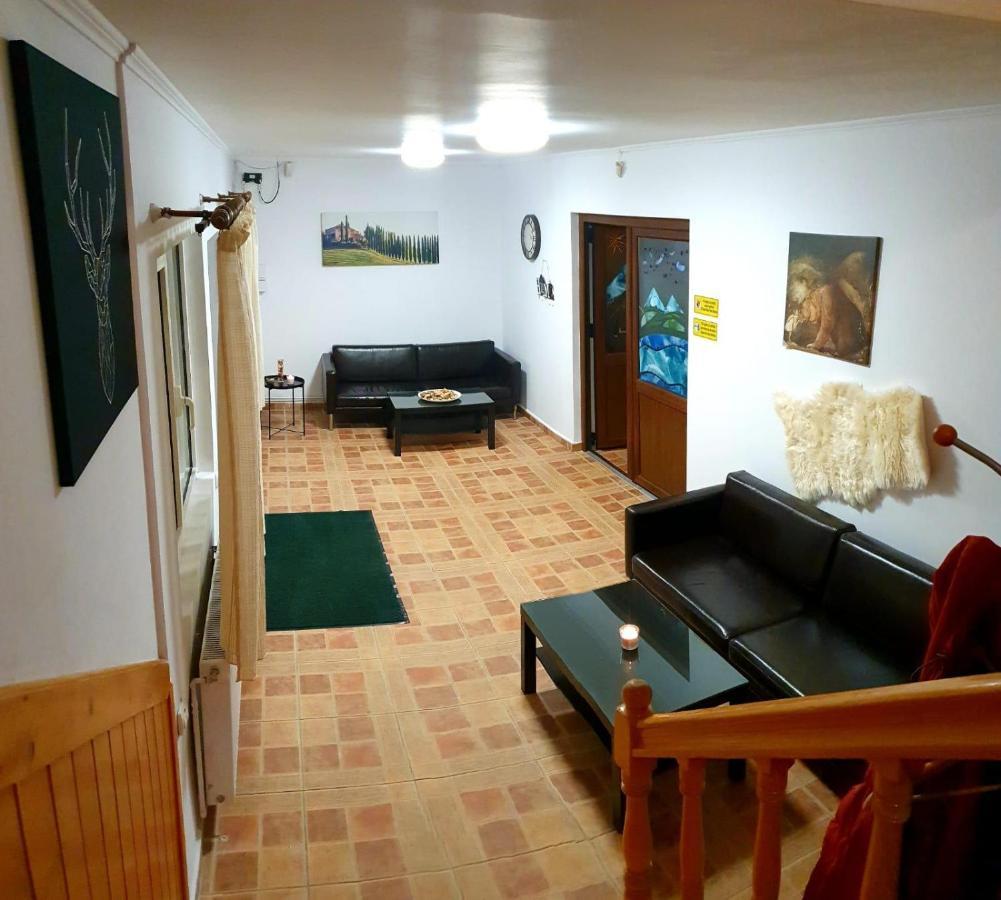 Pensiunea La Padure Cheia, Prahova Hotel Maneciu Bagian luar foto