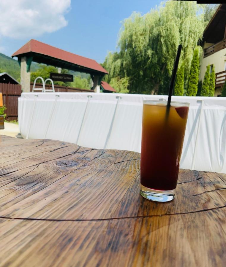 Pensiunea La Padure Cheia, Prahova Hotel Maneciu Bagian luar foto
