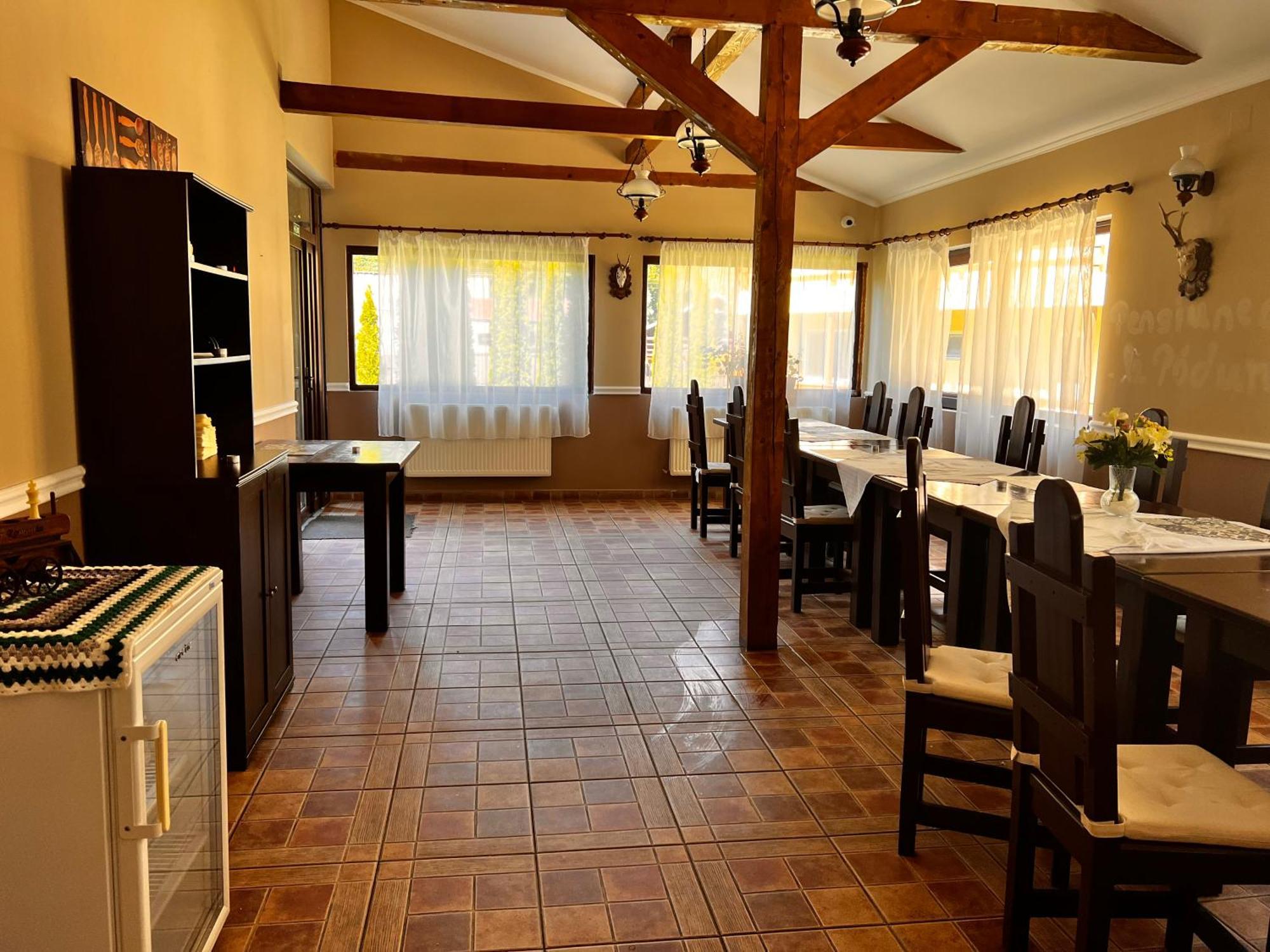 Pensiunea La Padure Cheia, Prahova Hotel Maneciu Bagian luar foto
